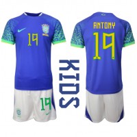 Brasilien Antony #19 Auswärts Trikotsatz Kinder WM 2022 Kurzarm (+ Kurze Hosen)